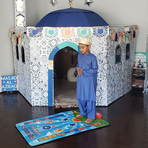 Mijn zoon leerde hoeveel soera's in de koran staan met behulp van de interactieve Salah Mat
