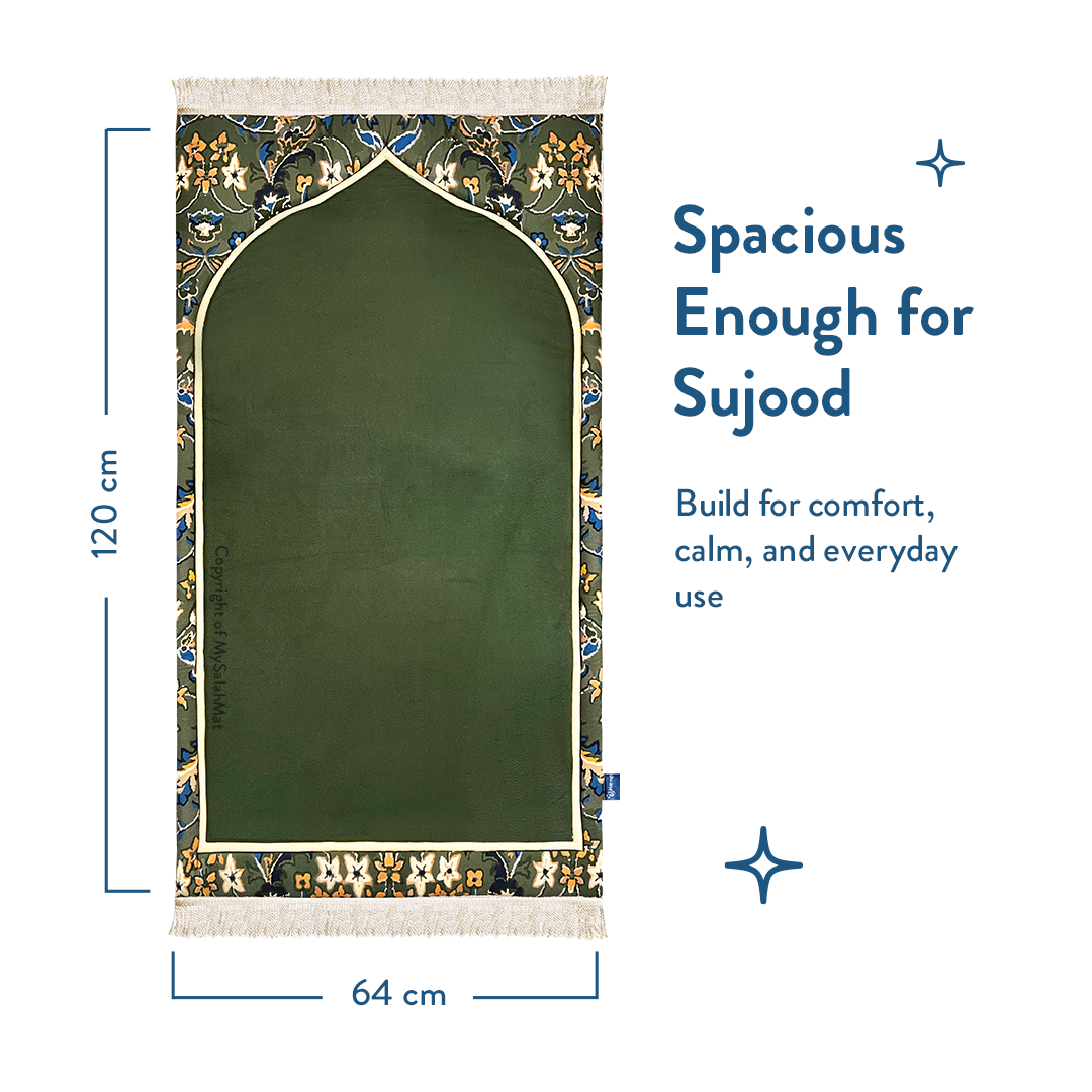 Adult Padded Prayer Mat with Madinah Elegance Design by Urban Rugs UK | A beautiful Ramadan & Eid Gift for Loved Ones